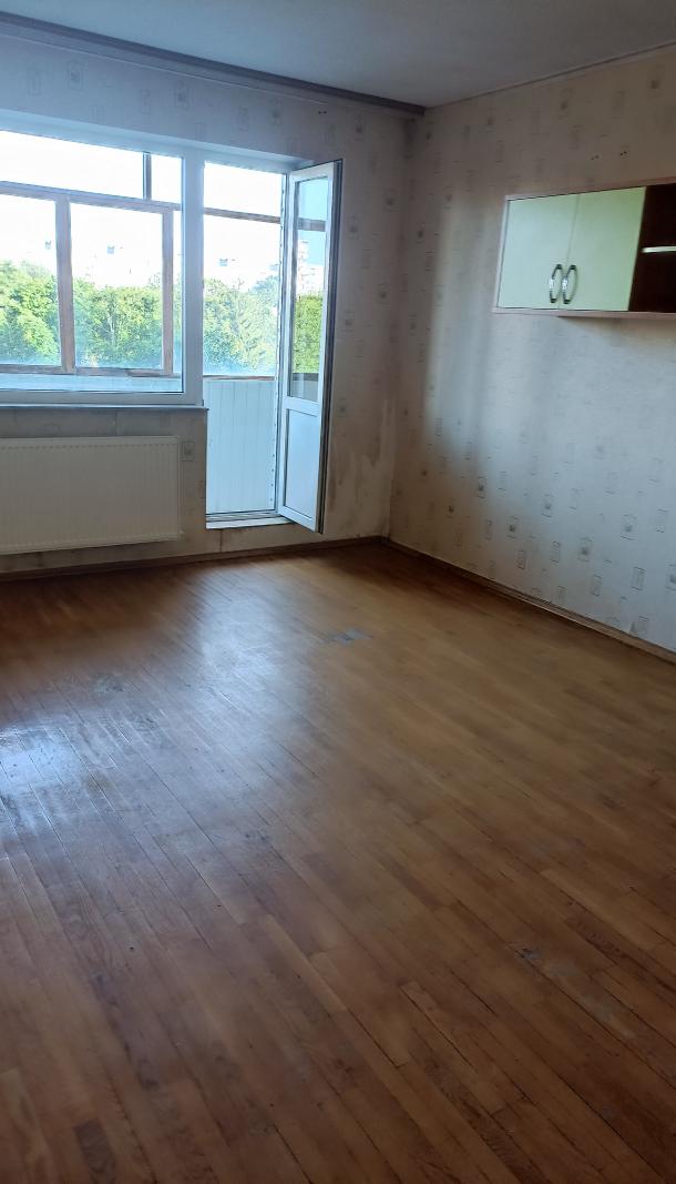 Квартира, 2-кімн., Харьков, 607м/р, Непокоренных (Героев Труда)