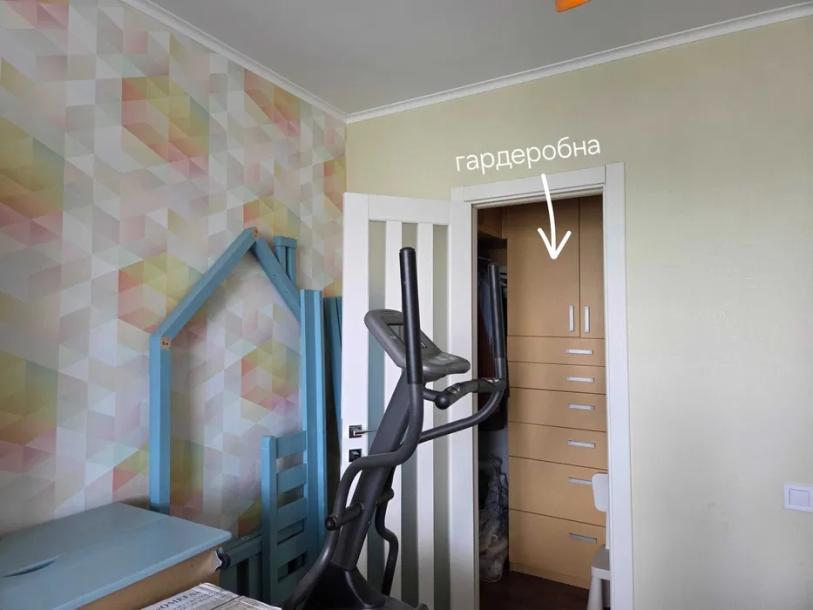 Квартира, 3-кімн., Харьков, Гагарина метро , Аэрокосмический просп. (Гагарина проспект)