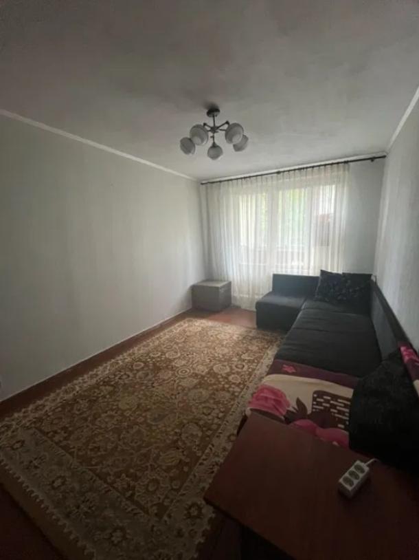 Квартира, 1-кімн., Харьков, 606м/р, Непокоренных (Героев Труда)