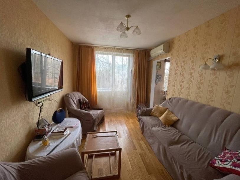 Квартира, 3-кімн., Харьков, 605м/р, Тракторостроителей просп.