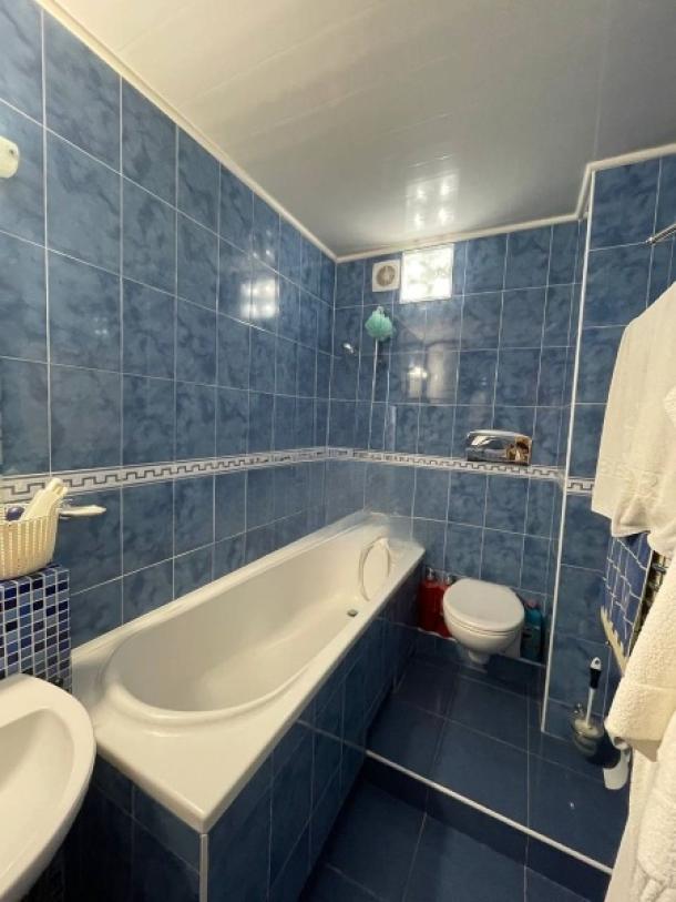 Квартира, 3-кімн., Харьков, 605м/р, Тракторостроителей просп.