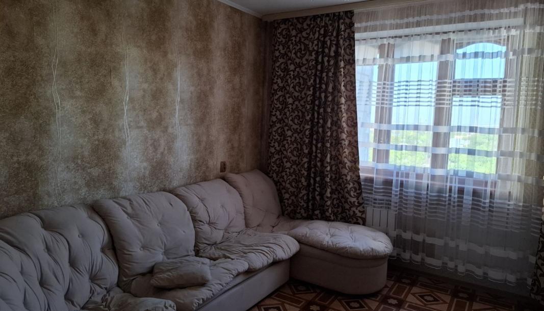 Квартира, 3-кімн., Харьков, Новые Дома, Каденюка (Танкопия)