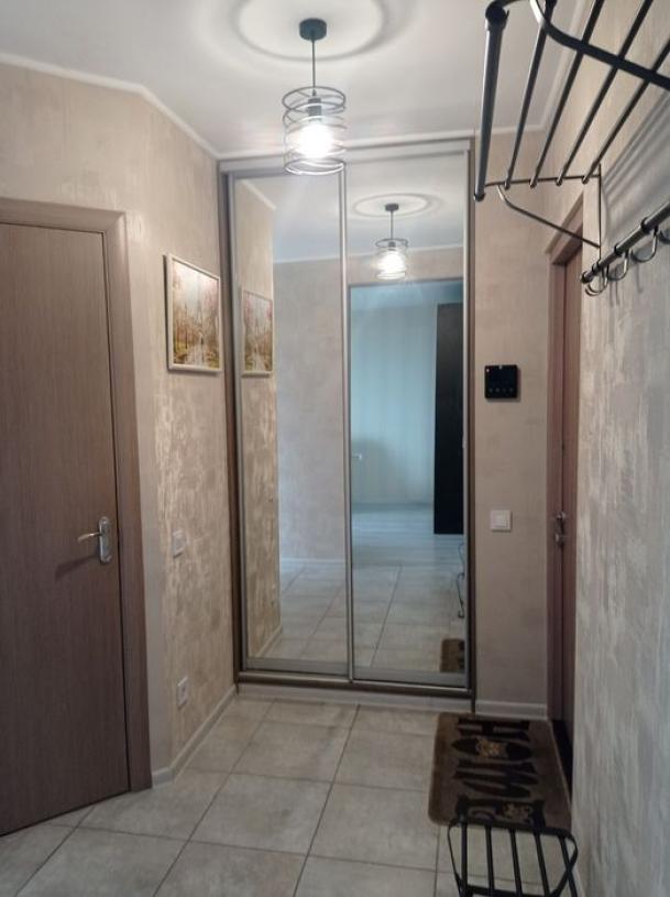 Квартира, 1-кімн., Харьков, 522м/р, Валентиновская