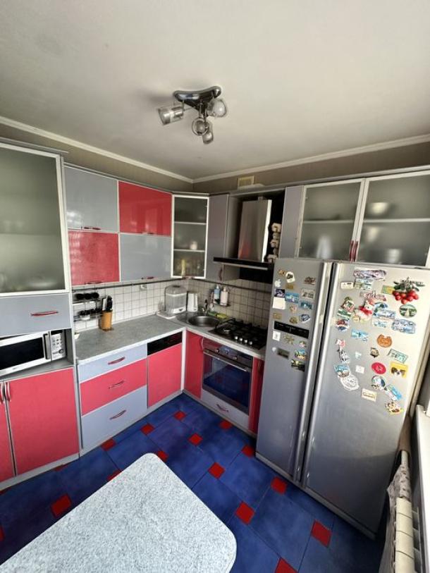 Квартира, 3-кімн., Харьков, 624м/р, Амосова