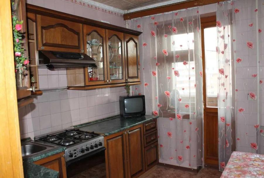 Квартира, 2-кімн., Харьков, Гагарина метро , Аэрокосмический просп. (Гагарина проспект)