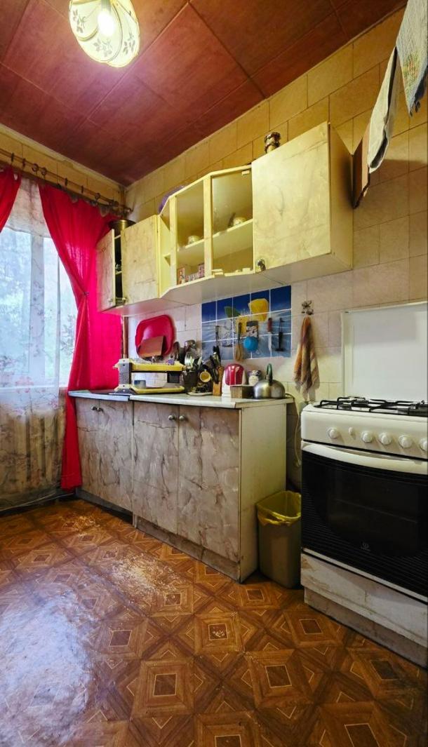 Квартира, 3-кімн., Харьков, Алексеевка, Клочковская