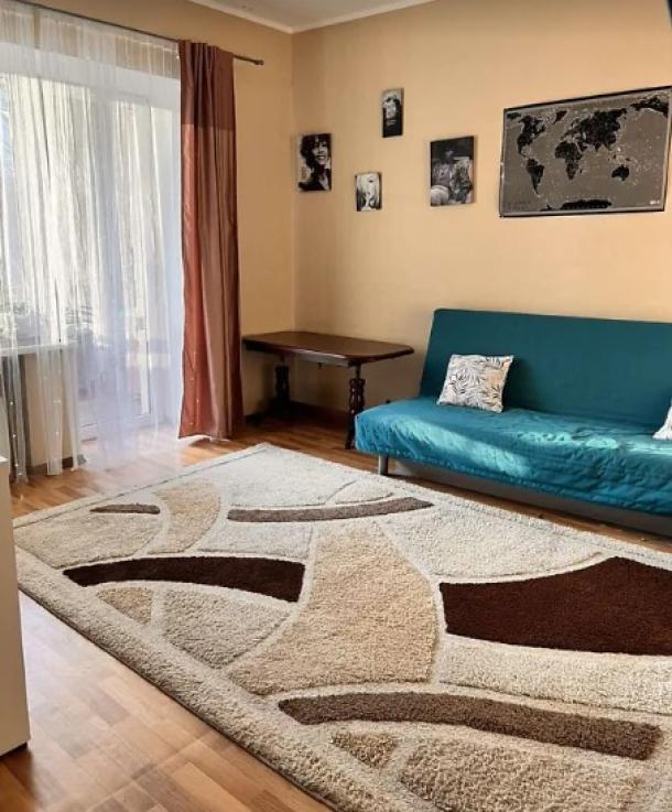 Квартира, 3-кімн., Харьков, Нагорный, Черноглазовская