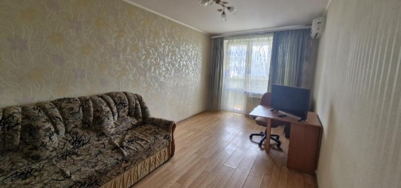 Квартира, 3-кімн., Харьков, Центральный рынок метро, Большая Панасовская
