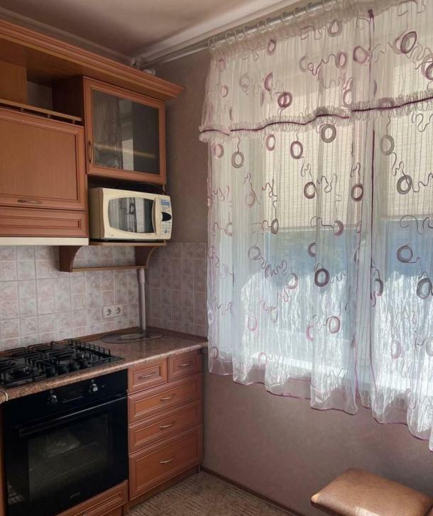 Квартира, 2-кімн., Харьков, 533м/р, Светлая