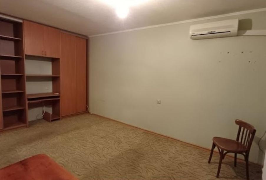Квартира, 1-кімн., Харьков, Павлово Поле, Деревянко