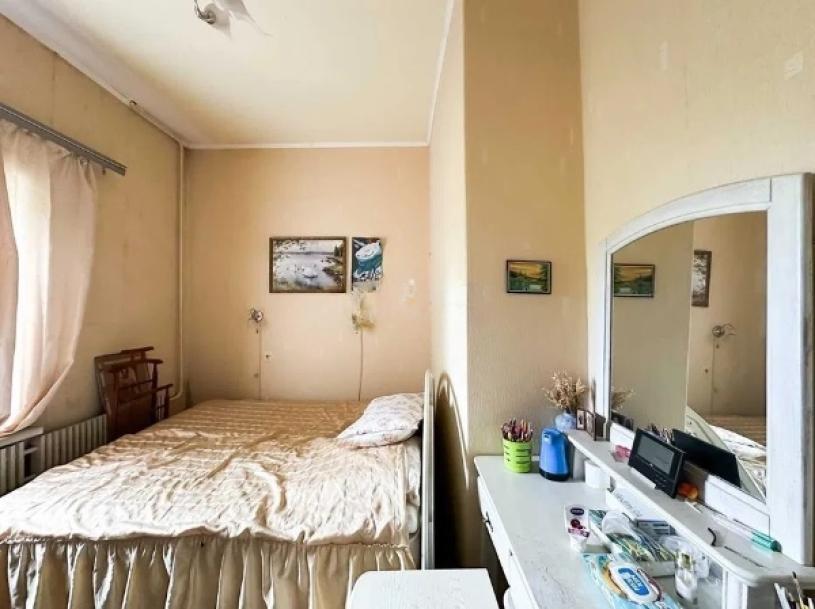 Квартира, 3-кімн., Харьков, Восточный, Роганская