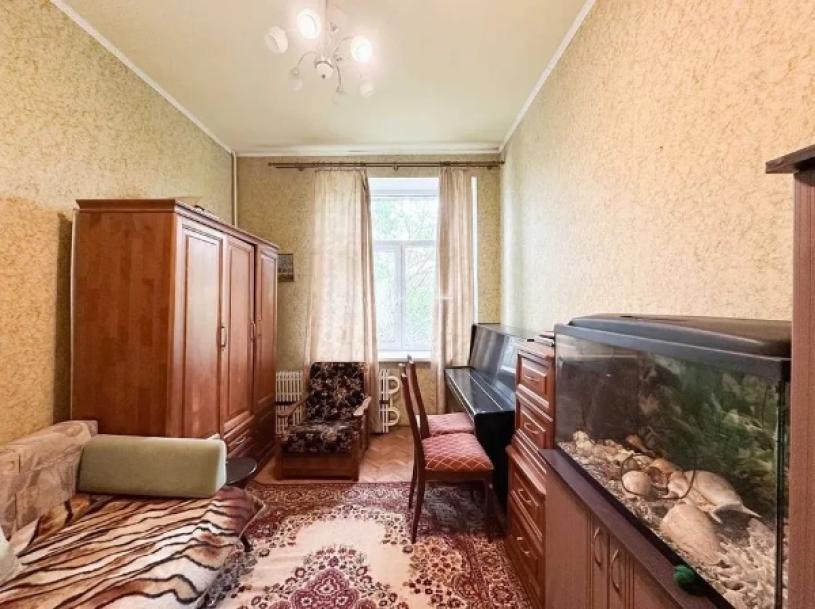 Квартира, 3-кімн., Харьков, Восточный, Роганская