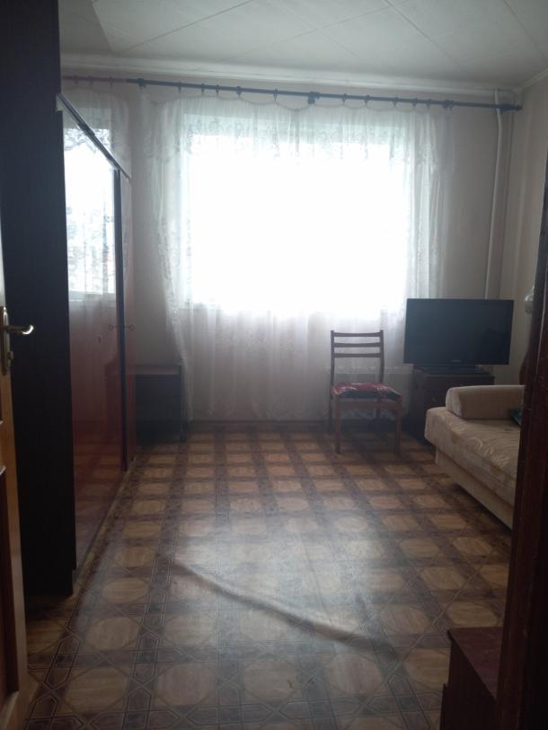 Квартира, 3-кімн., Харьков, 524м/р, Непокоренных (Героев Труда)