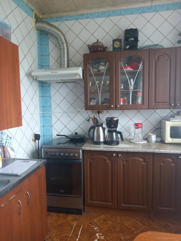 Квартира, 3-кімн., Харьков, 524м/р, Непокоренных (Героев Труда)