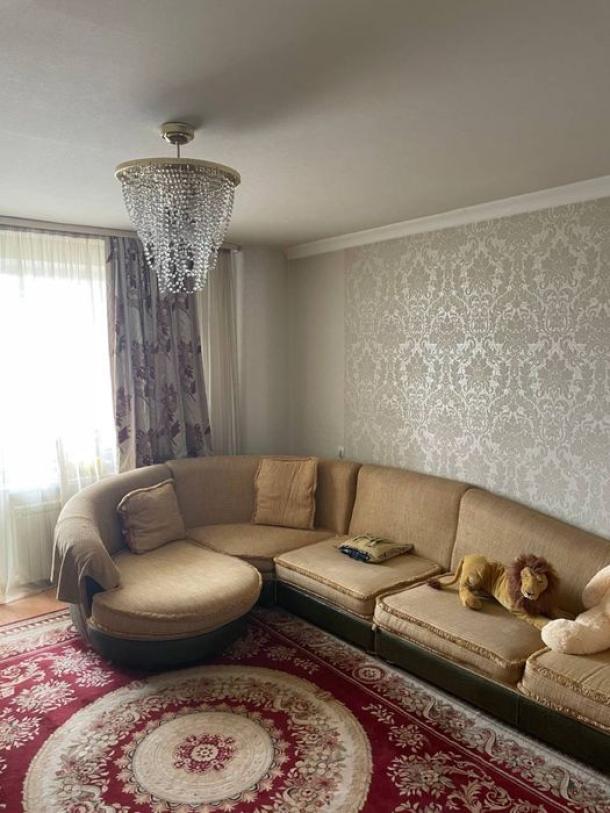 Квартира, 3-кімн., Харьков, Защитников Украины метро, Сергеевская