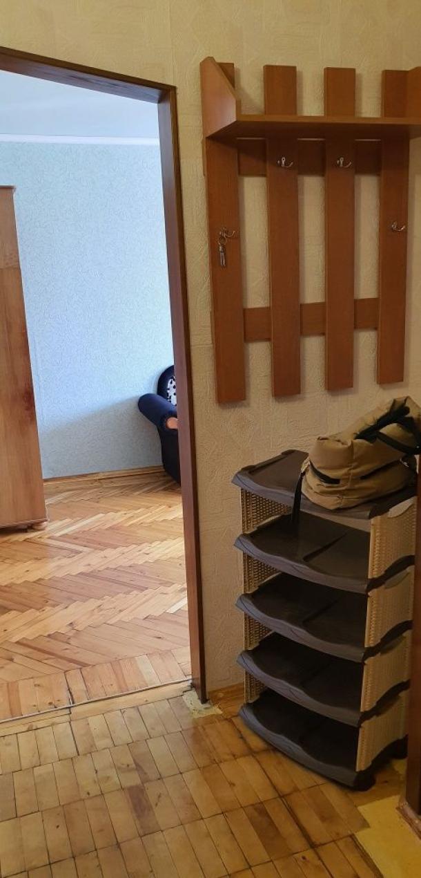 Квартира, 2-кімн., Чугуев, Чугуевский район, Гвардейская