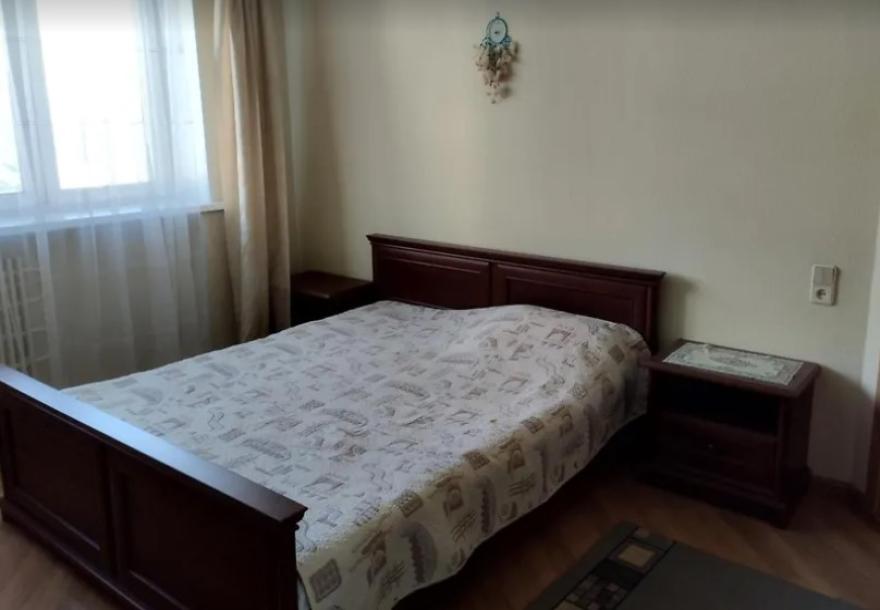 Квартира, 3-кімн., Харьков, Сосновая горка, Клочковская