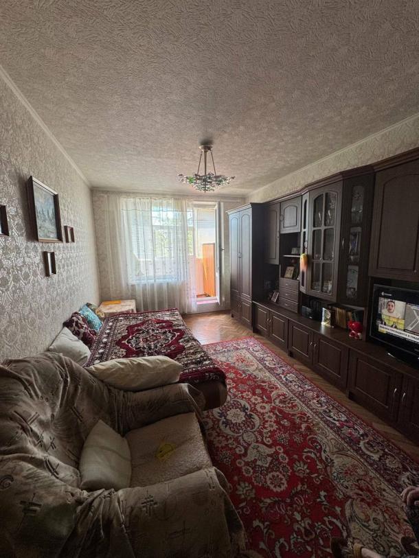 Квартира, 2-кімн., Харьков, 605м/р, Тракторостроителей просп.