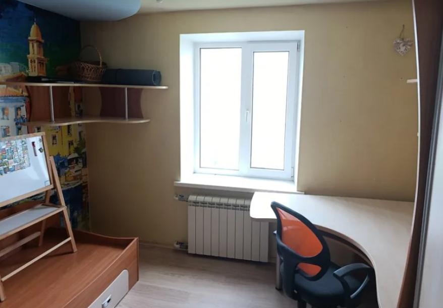 Квартира, 3-кімн., Харьков, Павловка, Клочковская