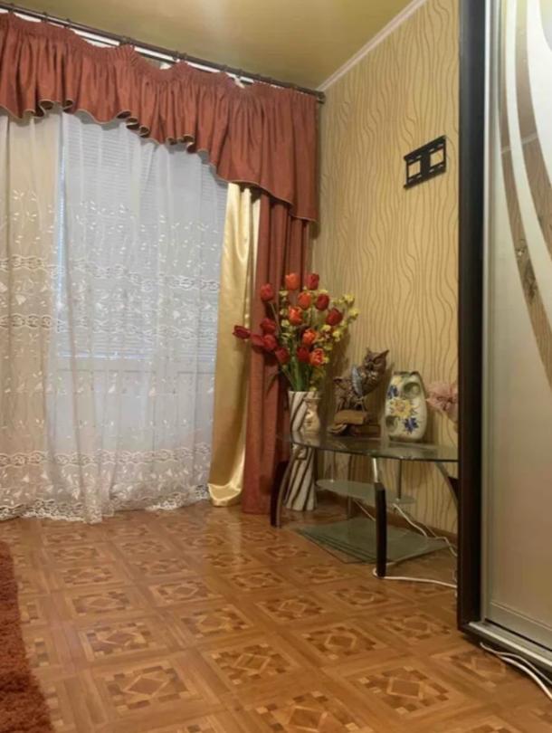 Квартира, 2-кімн., Чугуев, Чугуевский район, Дружбы