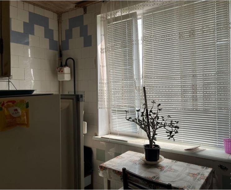 Квартира, 2-кімн., Харьков, 605м/р, Гвардейцев Широнинцев