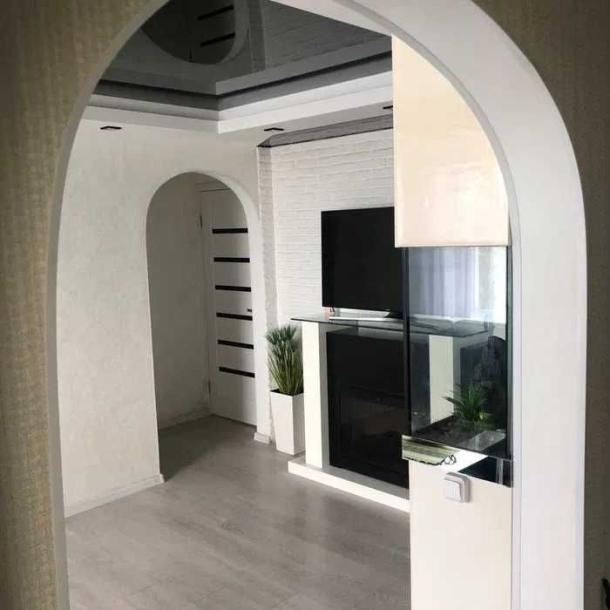 Квартира, 3-кімн., Чугуев, Чугуевский район
