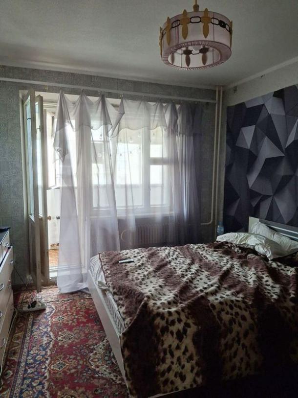 Квартира, 3-кімн., Харьков, Песочин, Квартальная