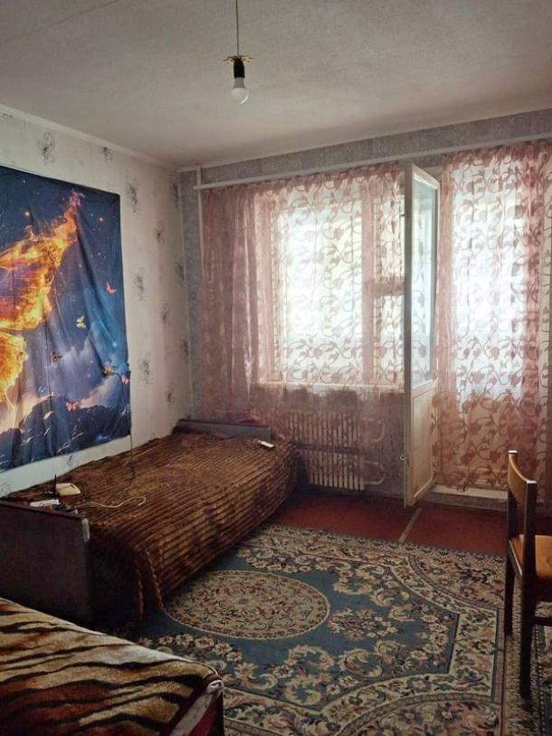 Квартира, 3-кімн., Харьков, Песочин, Квартальная