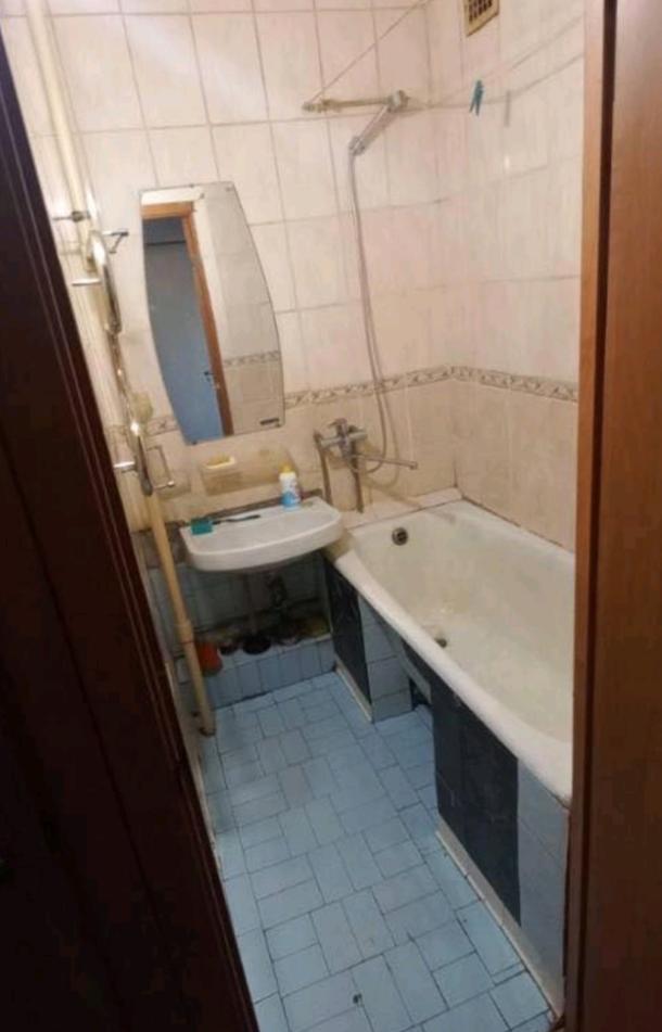 Квартира, 4-кімн., Харьков, 522м/р, Непокоренных (Героев Труда)