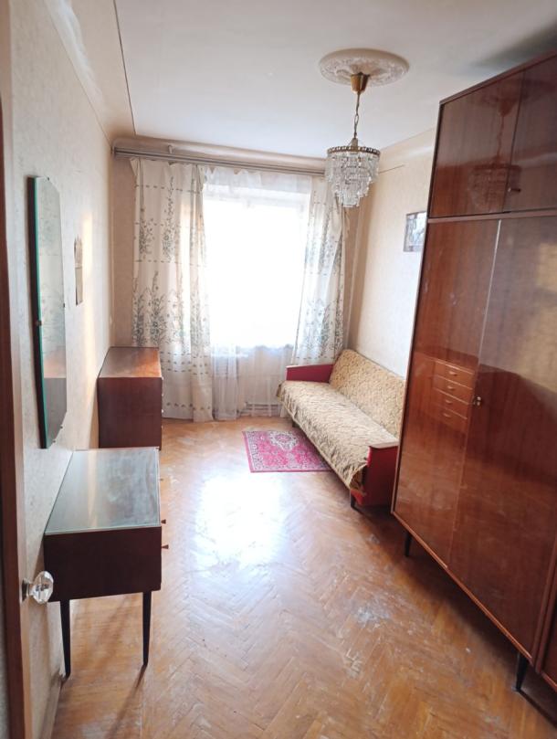 Квартира, 3-кімн., Харьков, Павлово Поле, 23 Августа