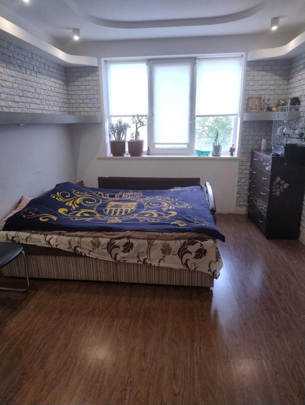Квартира, 3-кімн., Харьков, 533м/р, Бучмы