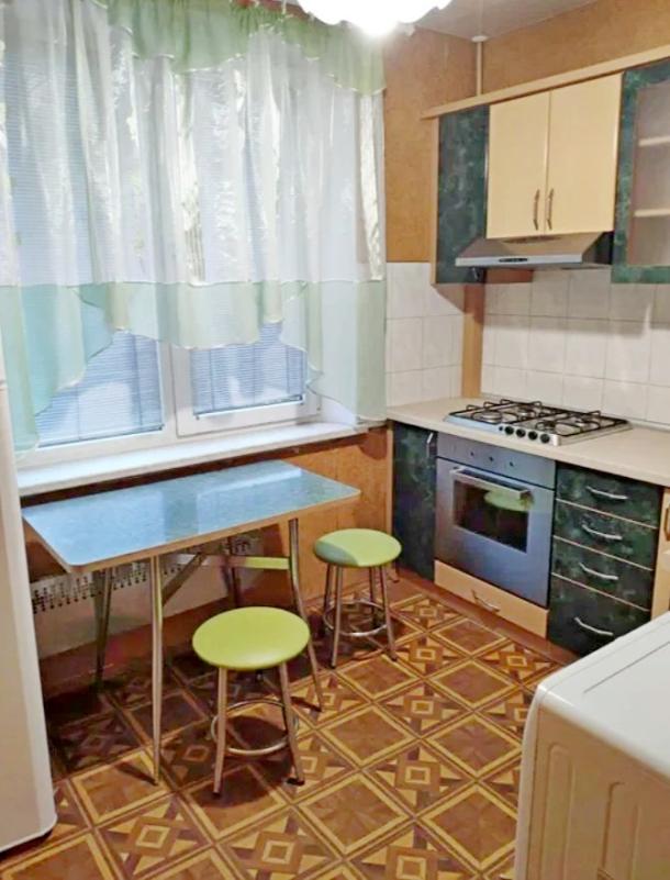 Квартира, 1-кімн., Харьков, 608м/р, Непокоренных (Героев Труда)