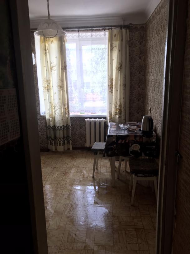 Квартира, 3-кімн., Подворки, Харьковский район, Куряжская (Дзержинского)