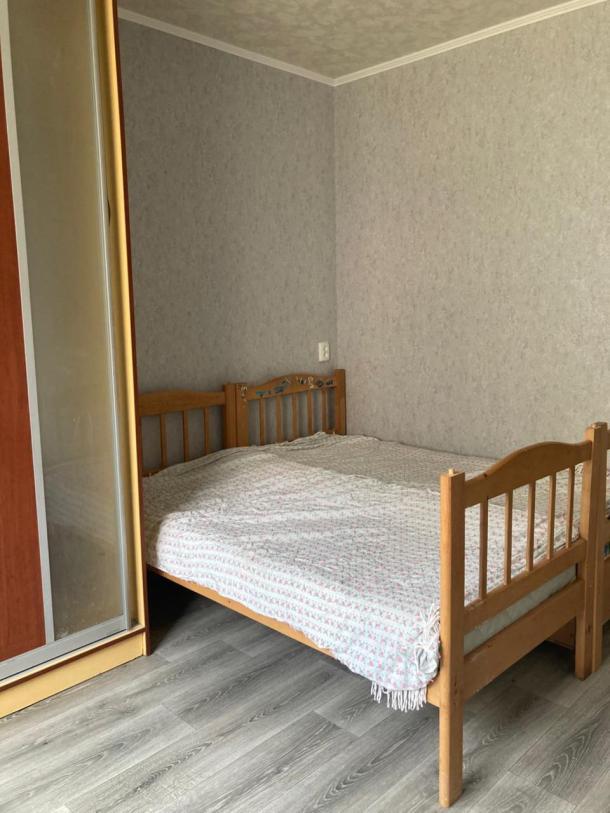 Квартира, 2-кімн., Харьков, Песочин, Квартальная