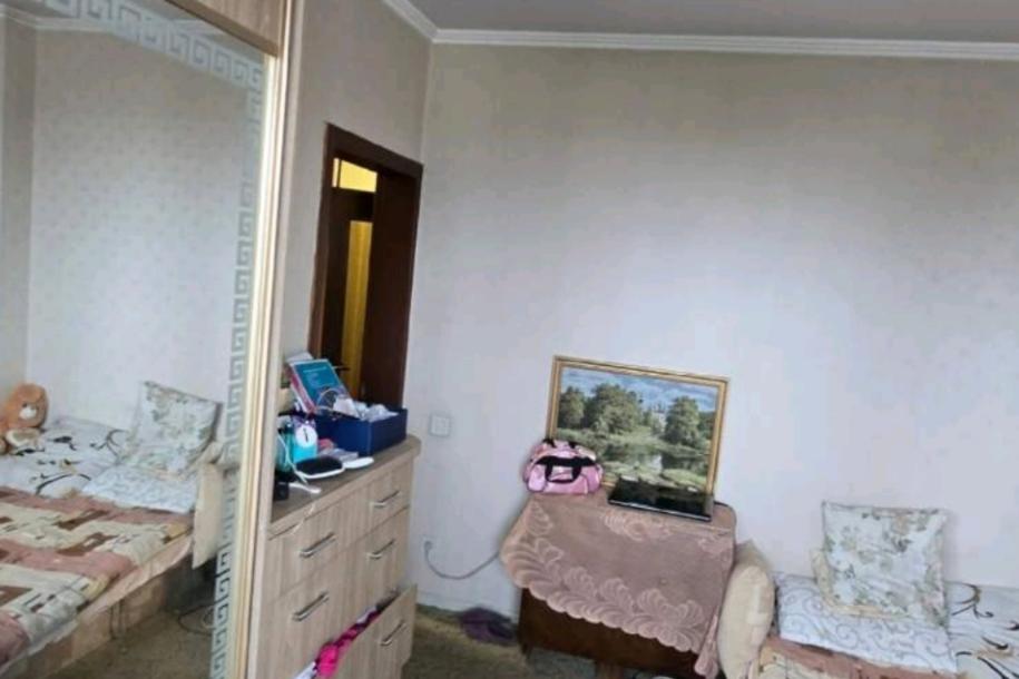 Квартира, 3-кімн., Харьков, Холодная Гора, Волонтерская (Социалистическая)