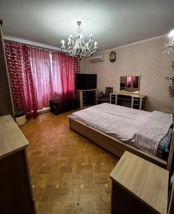 Квартира, 3-кімн., Харьков, Шатиловка, Профессора Атамановского (Коломенская)