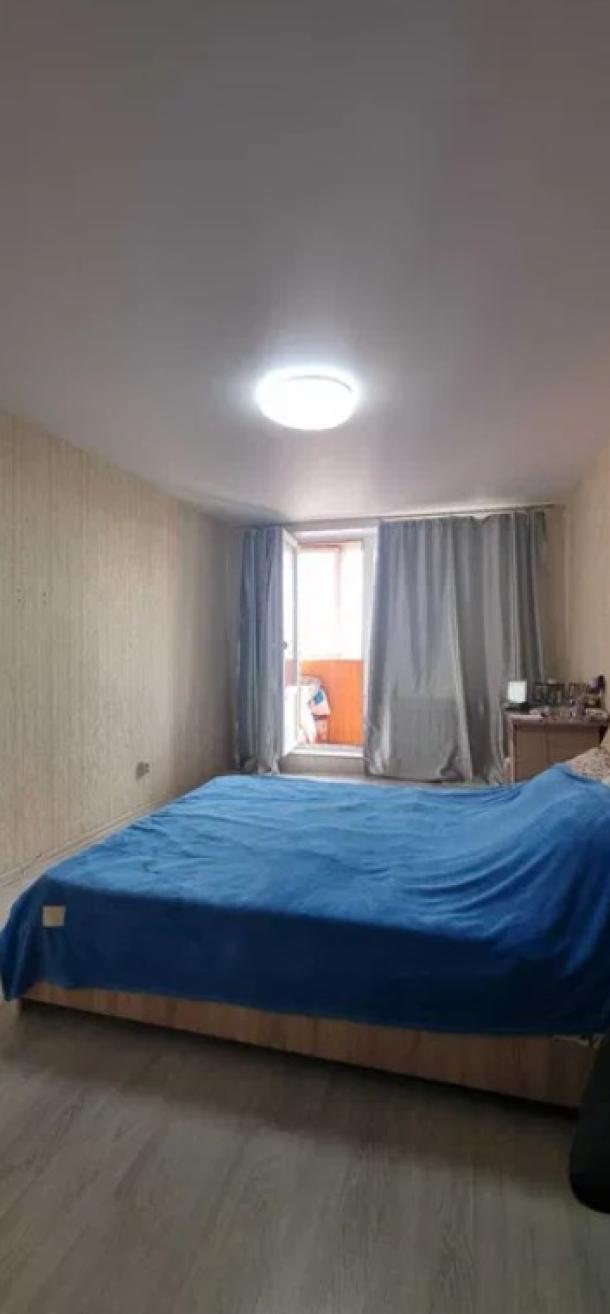 Квартира, 3-кімн., Харьков, 522м/р, Валентиновская