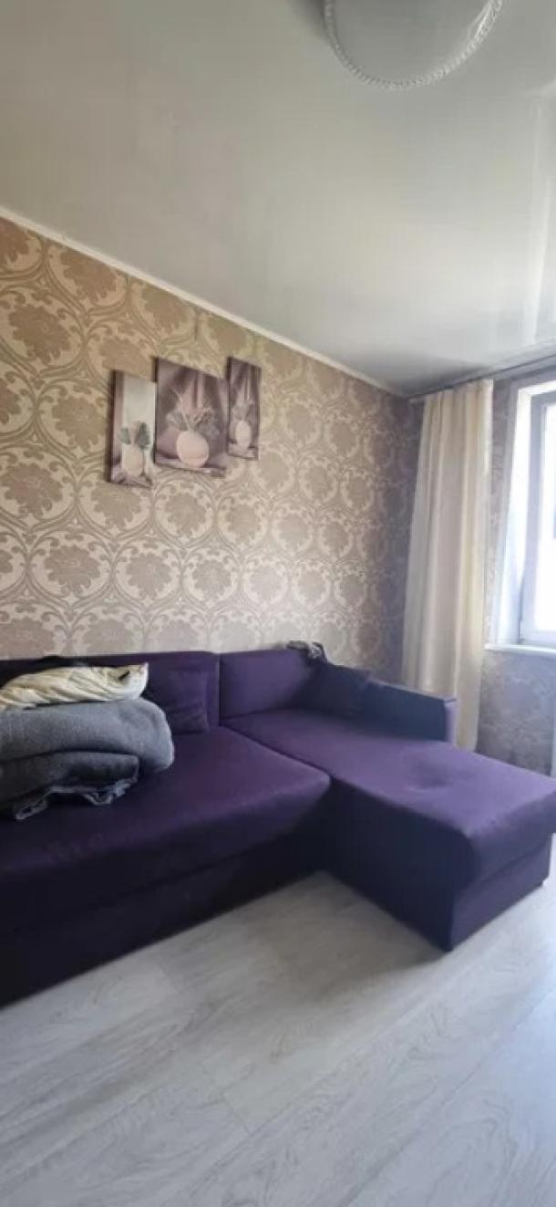 Квартира, 3-кімн., Харьков, 522м/р, Валентиновская