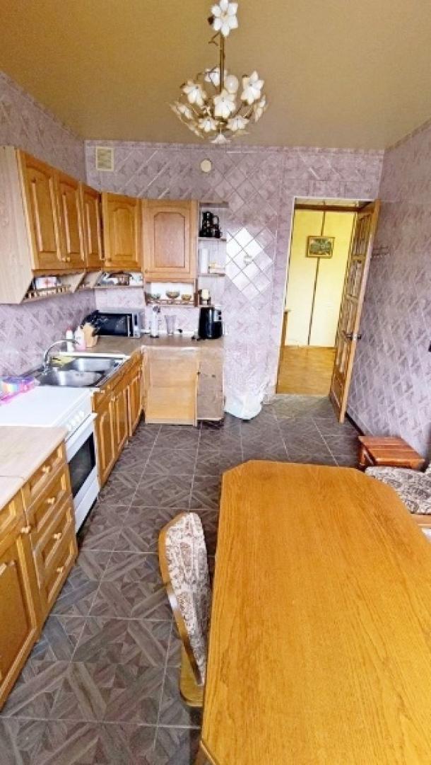 Квартира, 3-кімн., Харьков, Нагорный, Садовая (Чубаря, Советская, Свердлова)