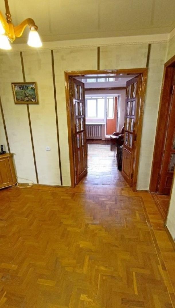 Квартира, 3-кімн., Харьков, Нагорный, Садовая (Чубаря, Советская, Свердлова)
