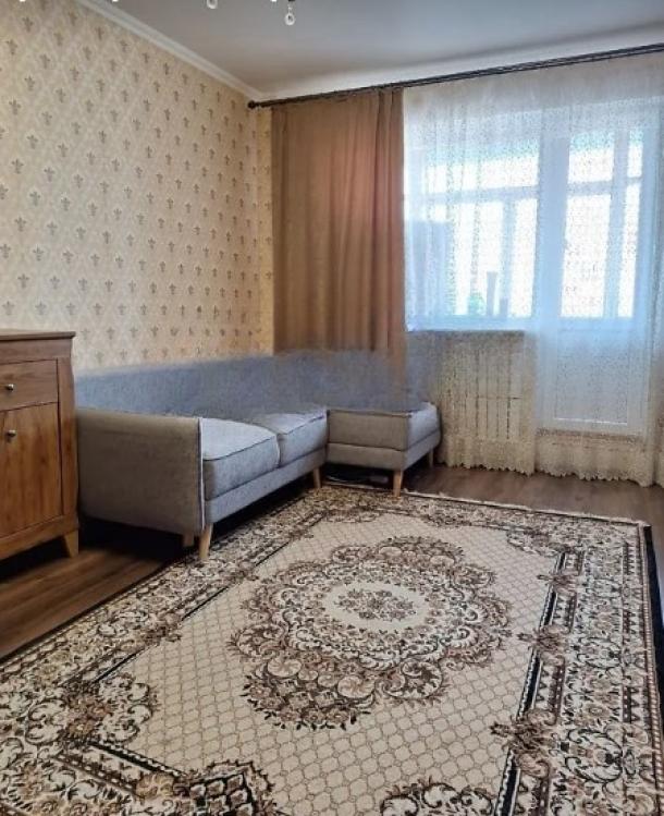 Квартира, 2-кімн., Харьков, 605м/р, Гвардейцев Широнинцев