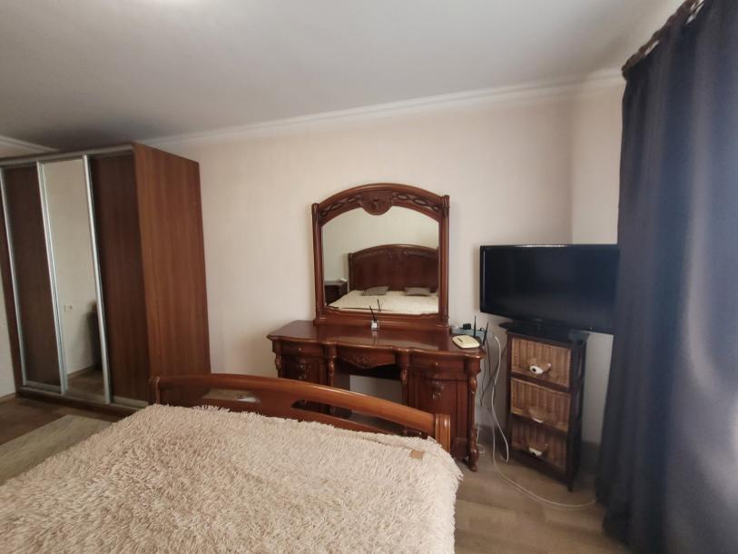 Квартира, 1-кімн., Харьков, 522м/р, Непокоренных (Героев Труда)