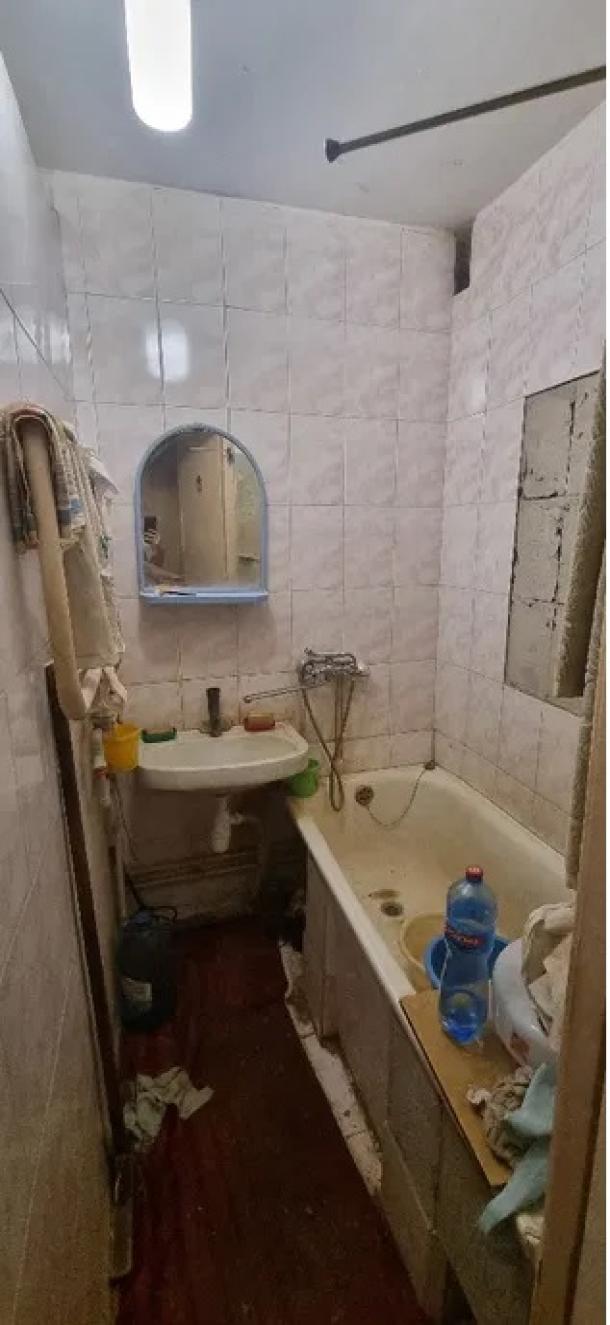 Квартира, 2-кімн., Харьков, 604м/р, Тракторостроителей просп.