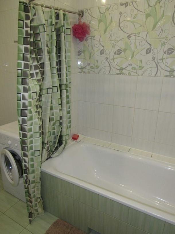 Квартира, 2-кімн., Харьков, 522м/р, Непокоренных (Героев Труда)