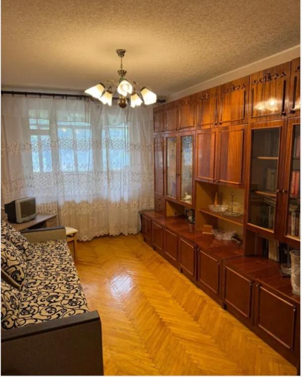 Квартира, 3-кімн., Харьков, Алексеевка, Людвига Свободы пр.
