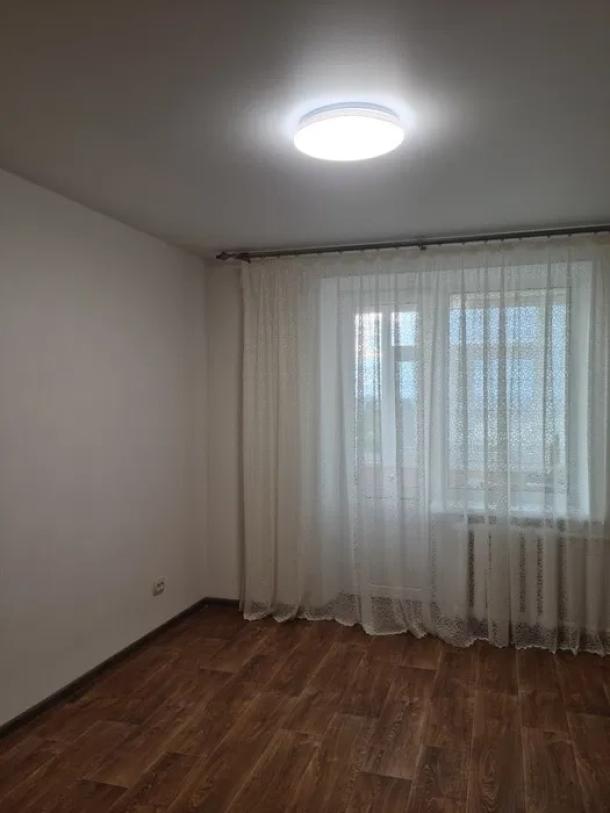 Квартира, 3-кімн., Харьков, Новые Дома, Льва Ландау пр.