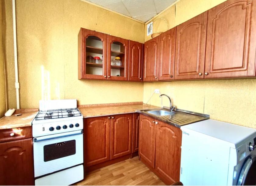 Квартира, 3-кімн., Харьков, 520м/р, Валентиновская