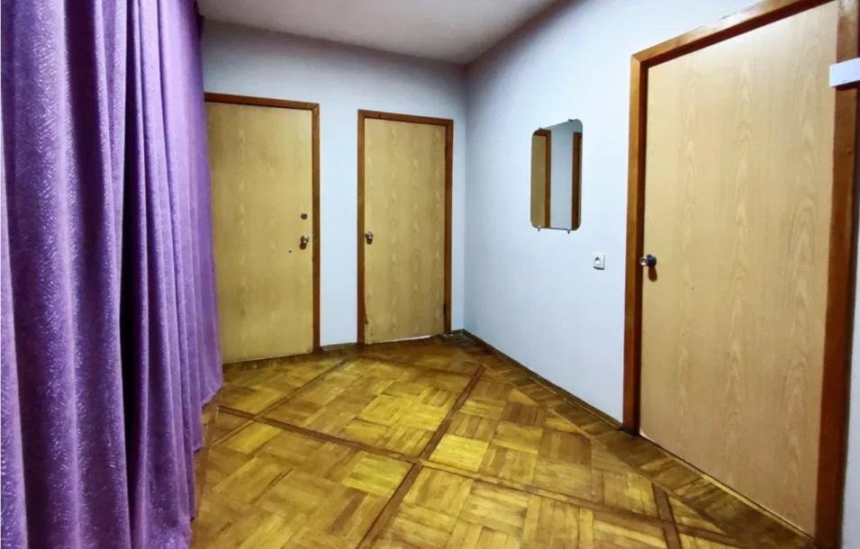 Квартира, 3-кімн., Харьков, 520м/р, Валентиновская