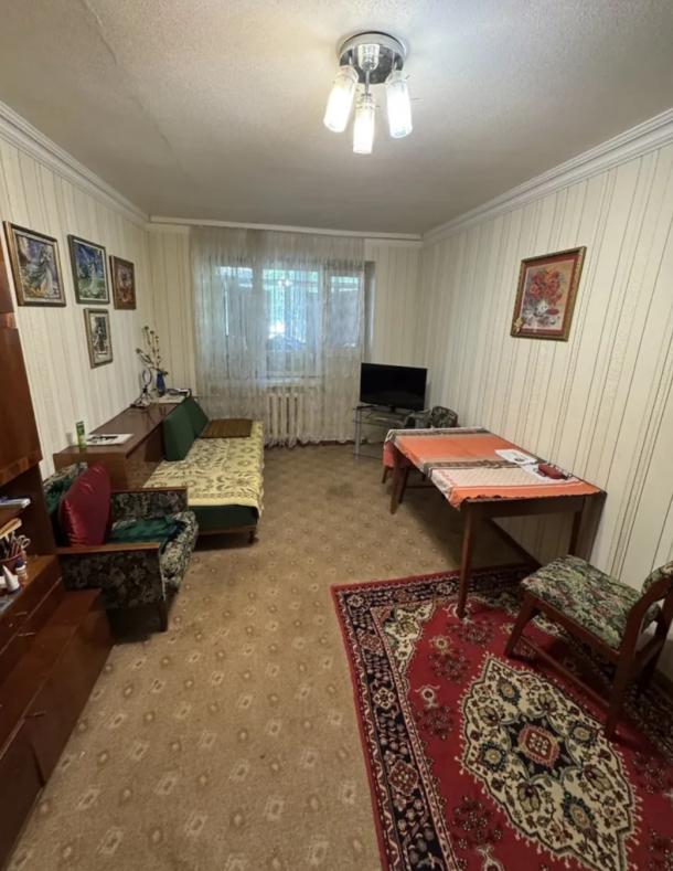 Квартира, 2-кімн., Харьков, Павлово Поле, Александра Олеся (Есенина)