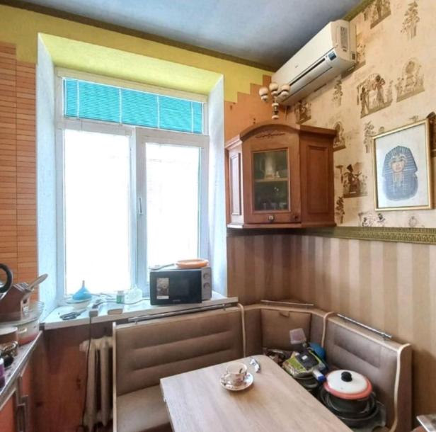 Квартира, 3-кімн., Харьков, Холодная Гора, Любови Малой пр. (Постышева пр.)